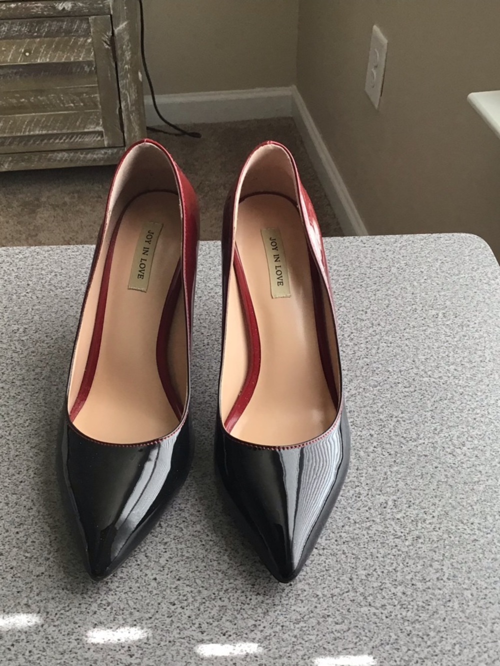 Women's Black & Red Ombré Patent Pointed-Toe Pumps